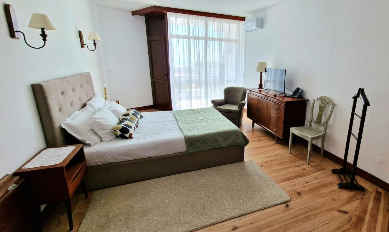 Boutique Inn & Restaurant - Casa Dos Suecos ฟิเกราดาฟอซ ภายนอก รูปภาพ