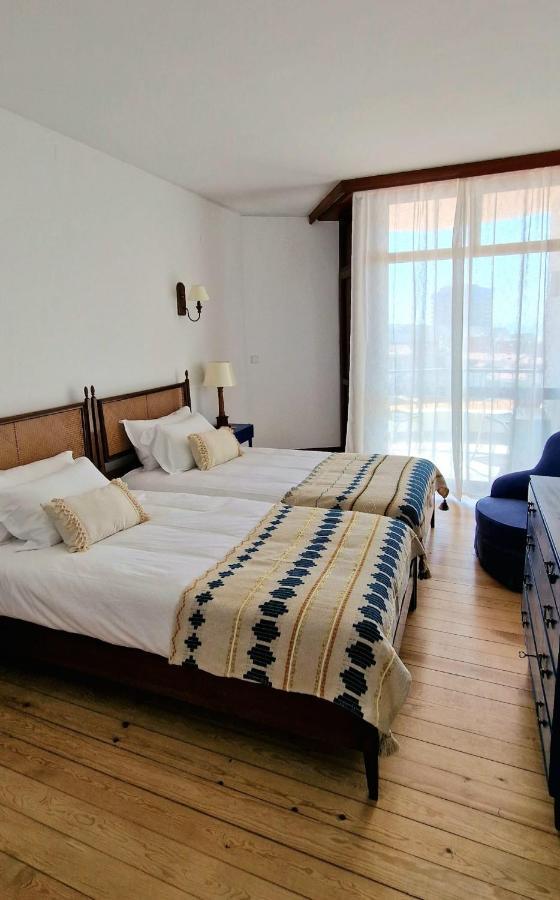 Boutique Inn & Restaurant - Casa Dos Suecos ฟิเกราดาฟอซ ภายนอก รูปภาพ