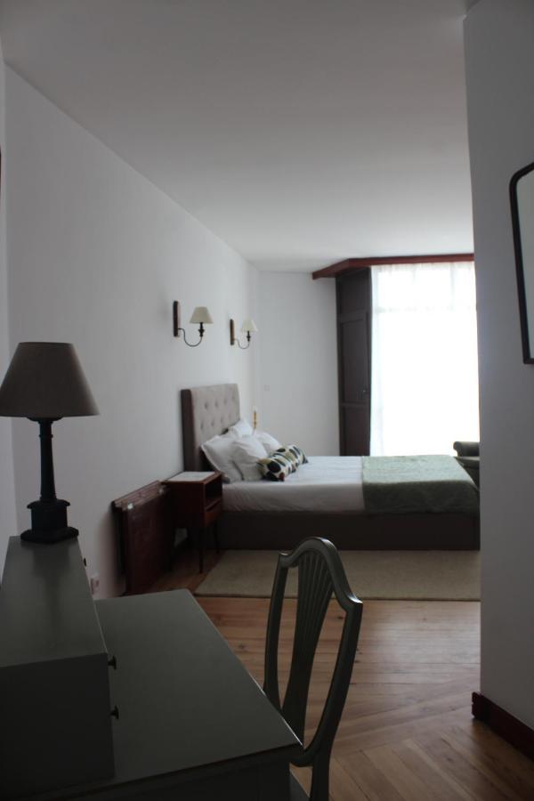 Boutique Inn & Restaurant - Casa Dos Suecos ฟิเกราดาฟอซ ภายนอก รูปภาพ