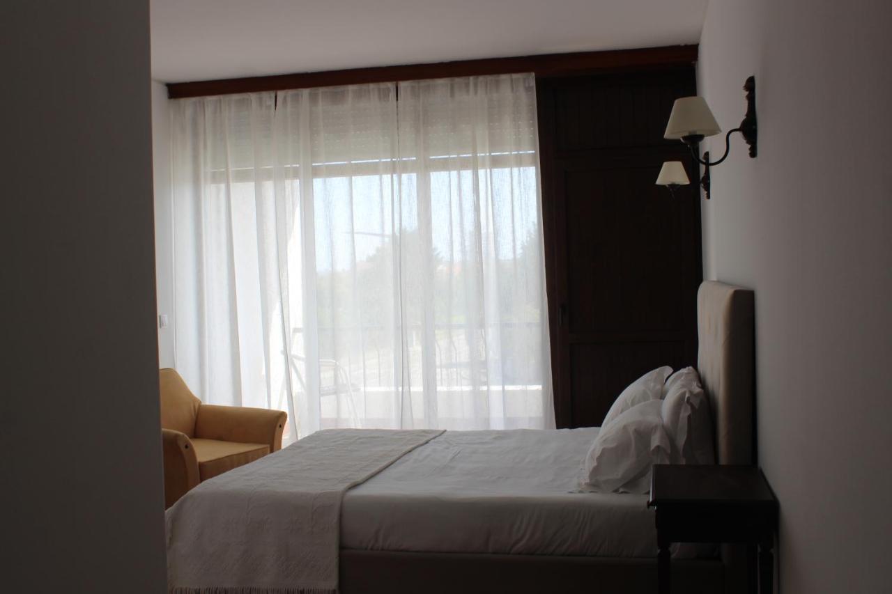 Boutique Inn & Restaurant - Casa Dos Suecos ฟิเกราดาฟอซ ภายนอก รูปภาพ