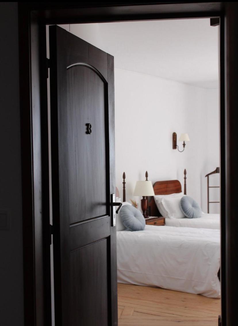 Boutique Inn & Restaurant - Casa Dos Suecos ฟิเกราดาฟอซ ภายนอก รูปภาพ